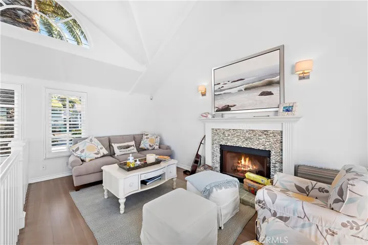 1855 Glenneyre Street, Laguna Beach, California 92651