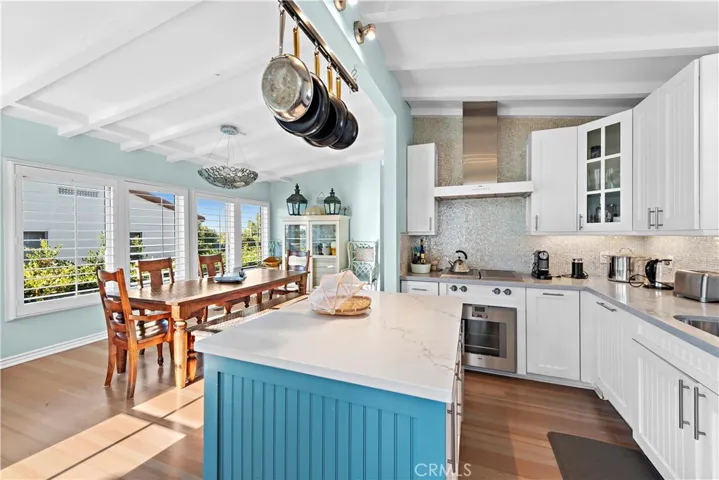 1855 Glenneyre Street, Laguna Beach, California 92651