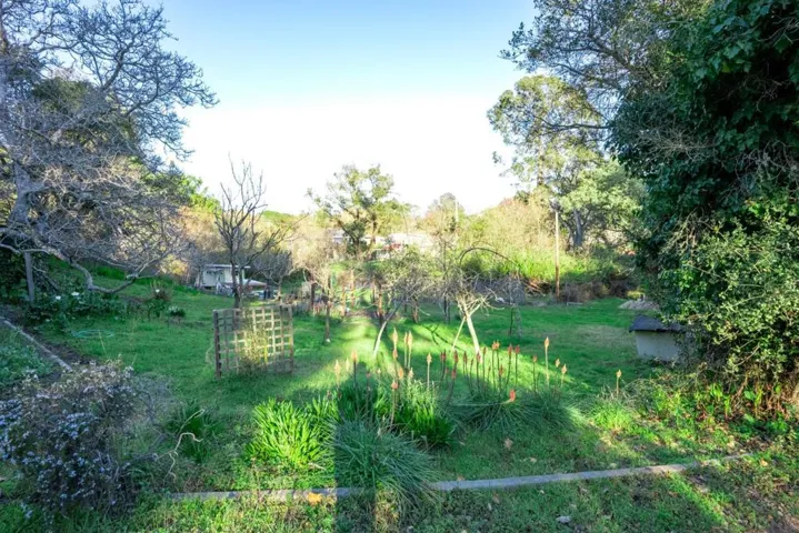 2603 Monterey Avenue, Soquel, California 95073