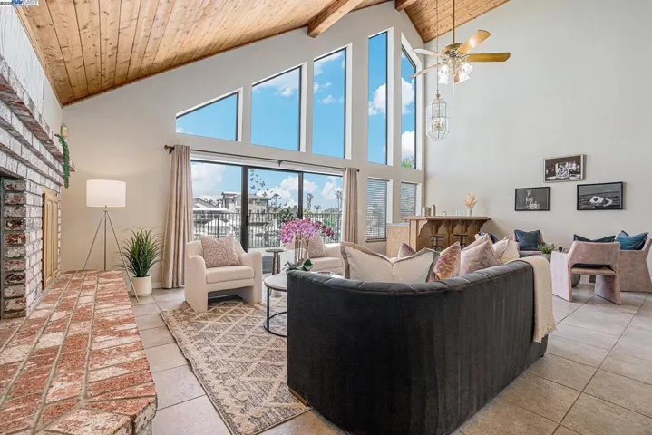 4325 Monterey Ct, Discovery Bay, California 94505