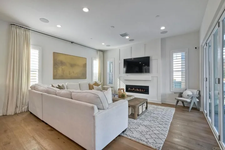 734 Adelaide Circle, Encinitas, California 92024