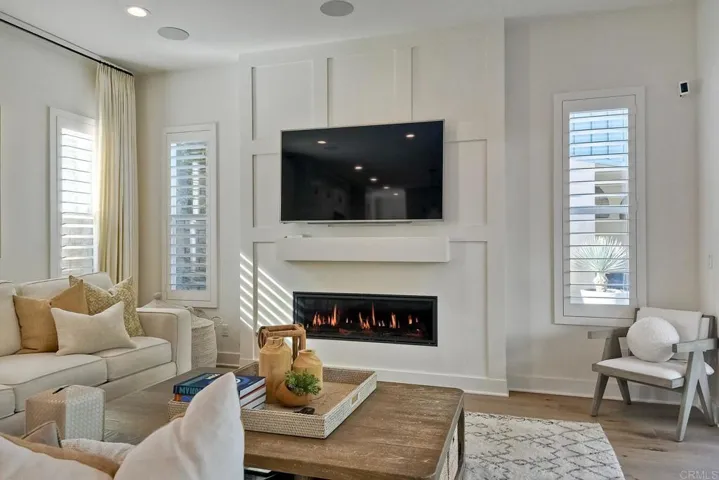 734 Adelaide Circle, Encinitas, California 92024