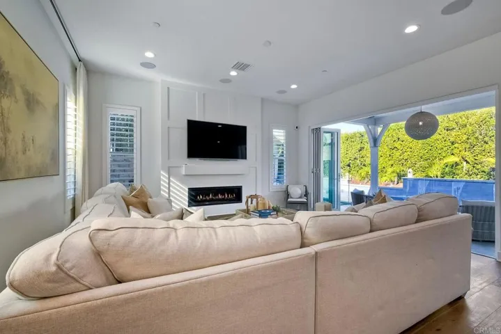 734 Adelaide Circle, Encinitas, California 92024