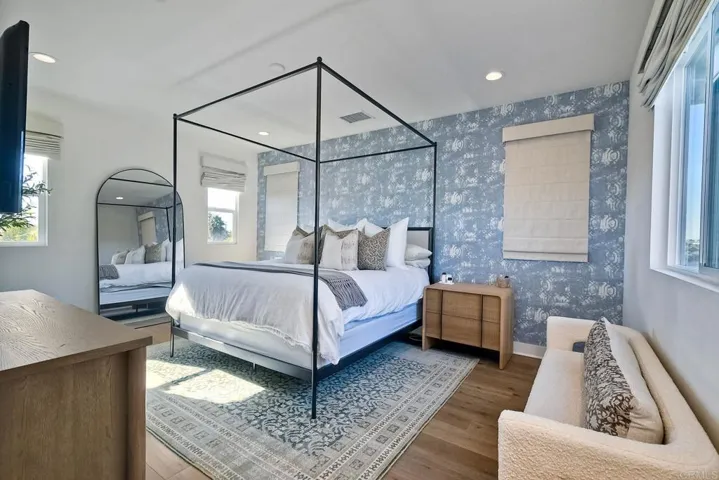 734 Adelaide Circle, Encinitas, California 92024