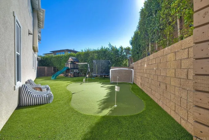 734 Adelaide Circle, Encinitas, California 92024