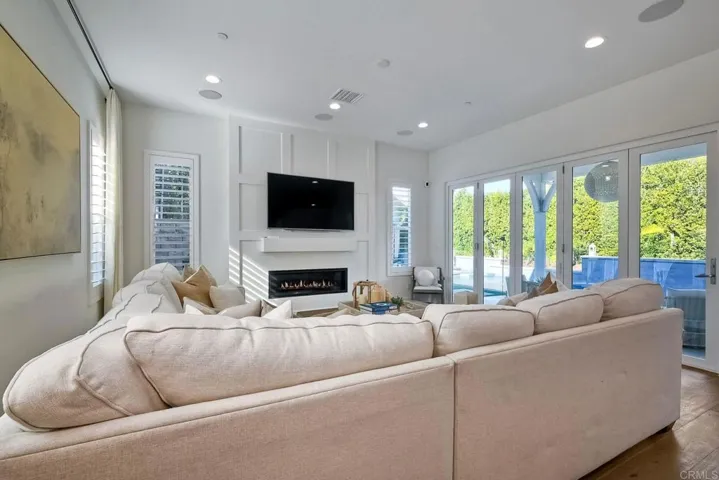 734 Adelaide Circle, Encinitas, California 92024