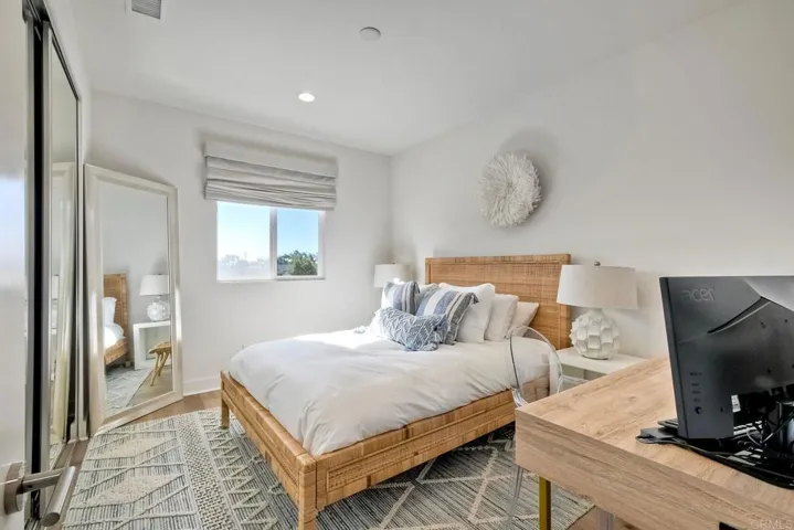 734 Adelaide Circle, Encinitas, California 92024