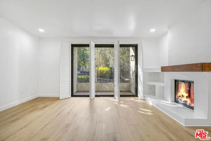 8711 Falmouth Avenue 114, Playa Del Rey, California 90293