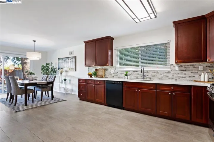 1520 Arkell Rd, Walnut Creek, California 94598