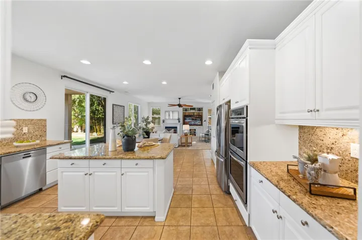 35573 Cornflower Pl, Murrieta, California 92562