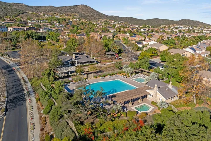 Community pool, spa & tot pool
