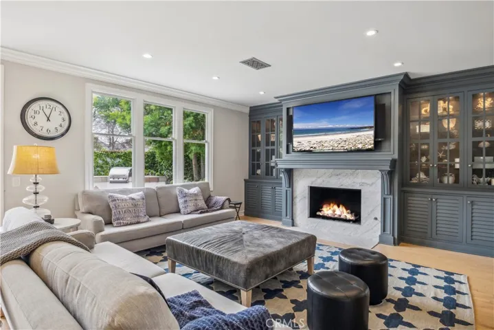 Living room with fireplace