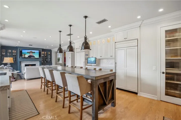 Walk-in pantry