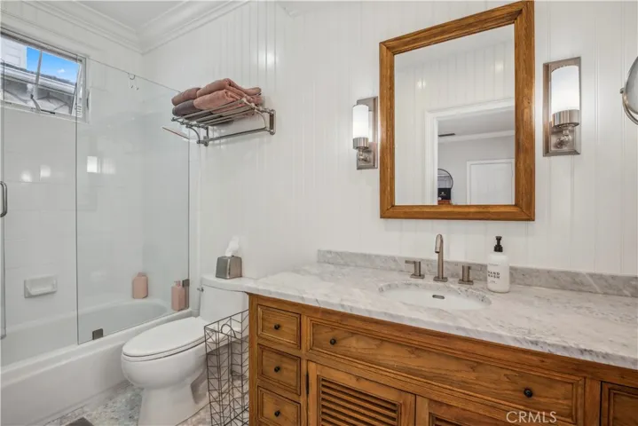 En suite bath for downstairs bedroom