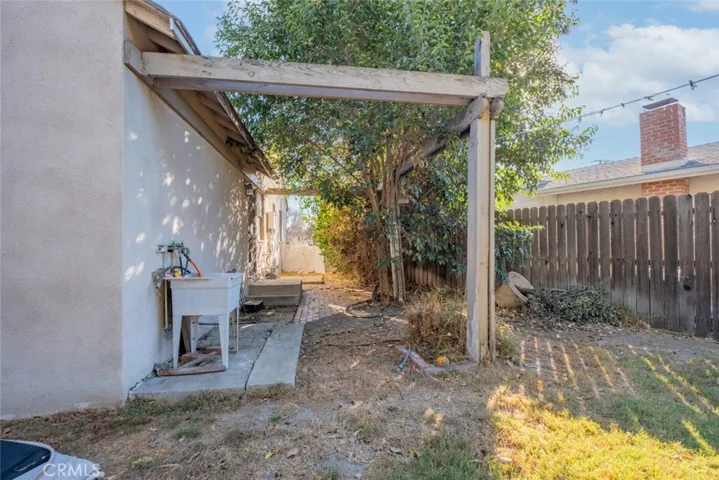 7746 Nestle Avenue, Reseda, California 91335