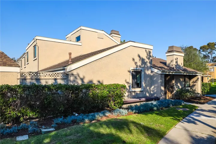 2 Summerwalk Court 33, Newport Beach, California 92663