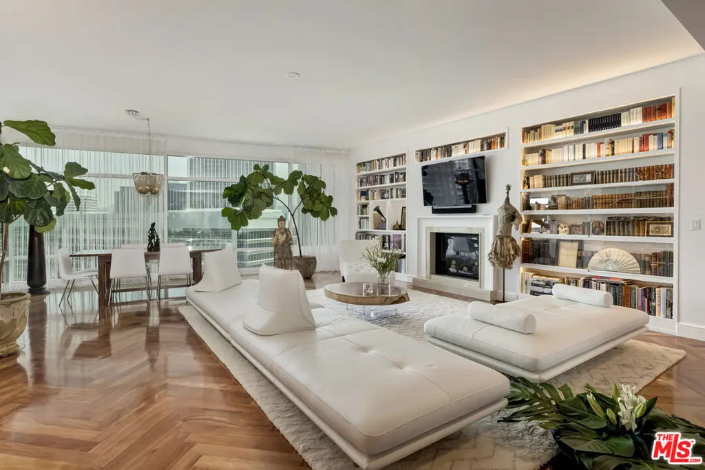 1 W Century Drive 17c, Los Angeles, California 90067 home-pic-1