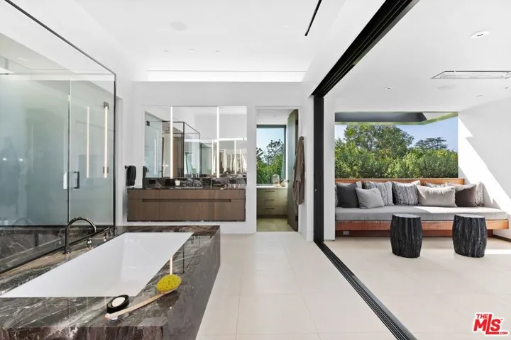 1115 Georgina Avenue, Santa Monica, California 90402