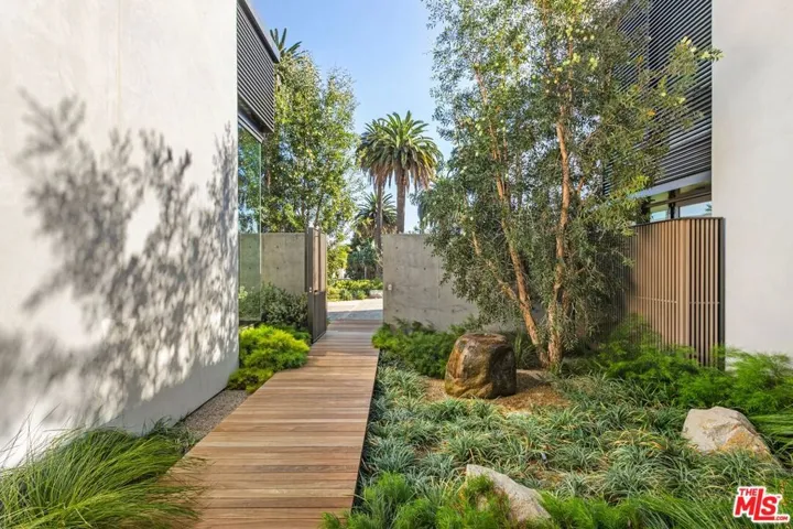 1115 Georgina Avenue, Santa Monica, California 90402