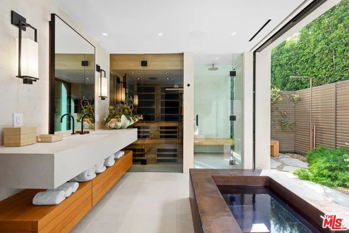 1115 Georgina Avenue, Santa Monica, California 90402
