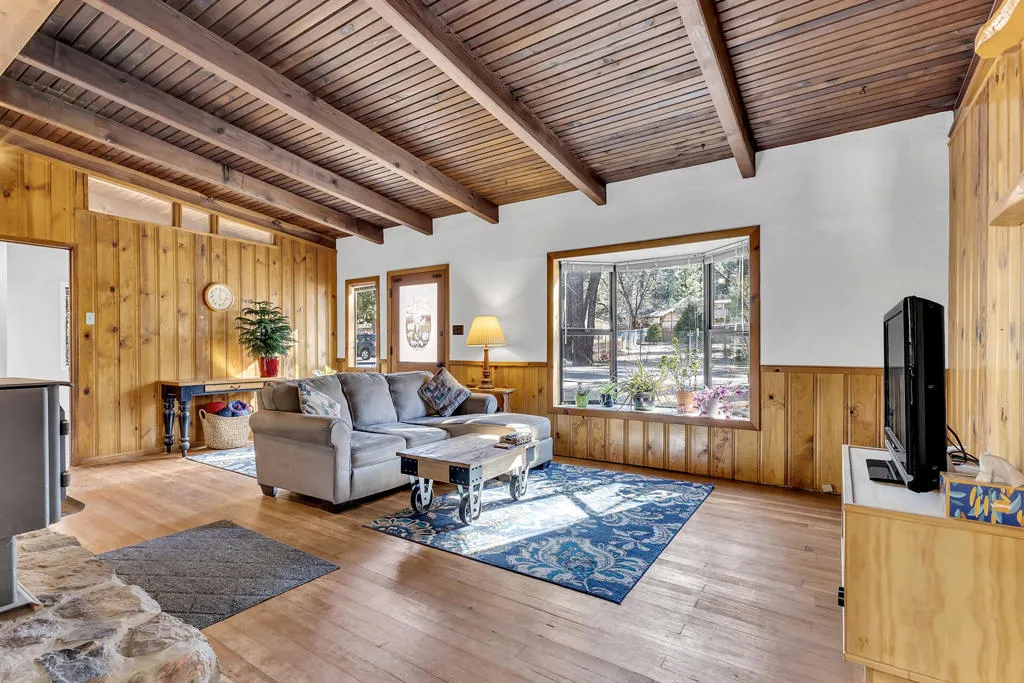 53340 Idyllbrook Drive, Idyllwild, California 92549 home-pic-14