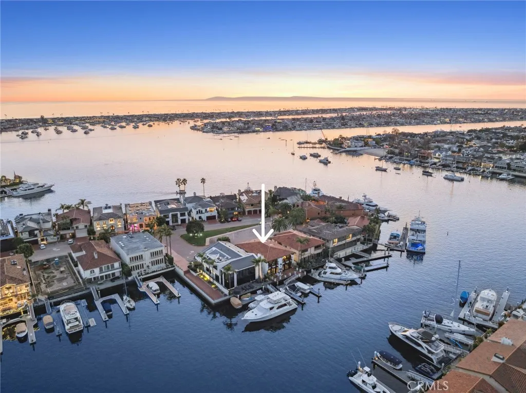 47 Linda Island, Newport Beach, California 92660, 5 Bedrooms Bedrooms, ,7 BathroomsBathrooms,Residential,For Sale,Linda Isle,NP25008539