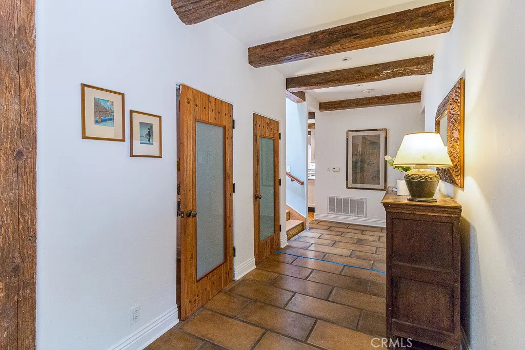 3524 Grand View Boulevard, Los Angeles, California 90066 home-pic-5