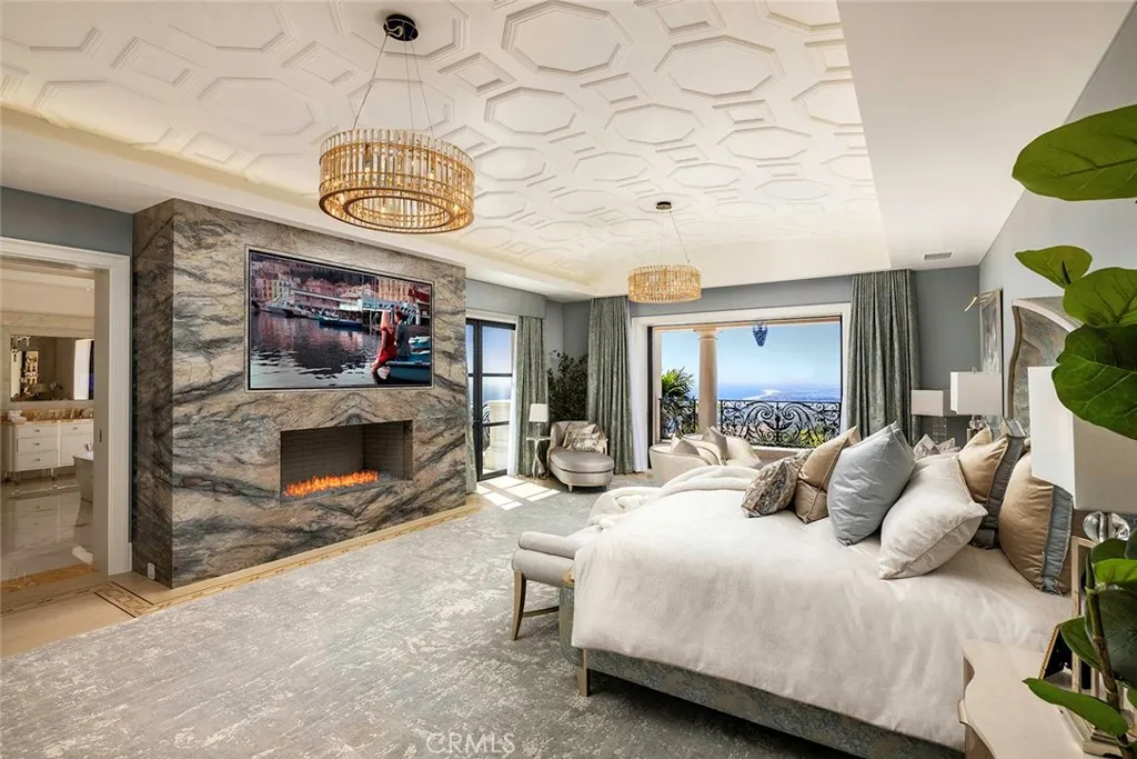 6 Midsummer, Newport Coast, California 92657 home-pic-24