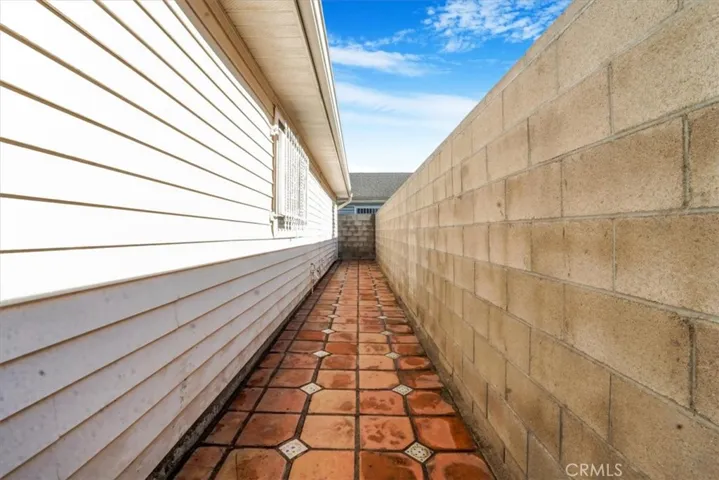 2502 Santa Ana Boulevard N, Los Angeles, California 90059