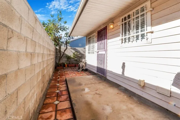 2502 Santa Ana Boulevard N, Los Angeles, California 90059