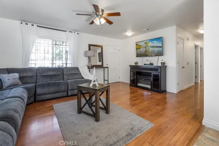 2502 Santa Ana Boulevard N, Los Angeles, California 90059