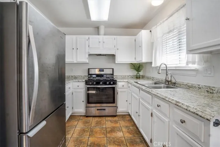 2502 Santa Ana Boulevard N, Los Angeles, California 90059