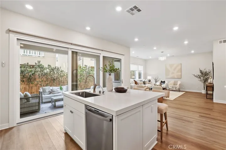 645 Athos, Lake Forest, California 92630