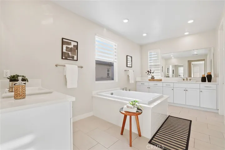 645 Athos, Lake Forest, California 92630
