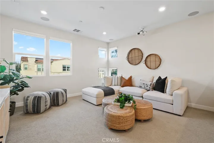 645 Athos, Lake Forest, California 92630