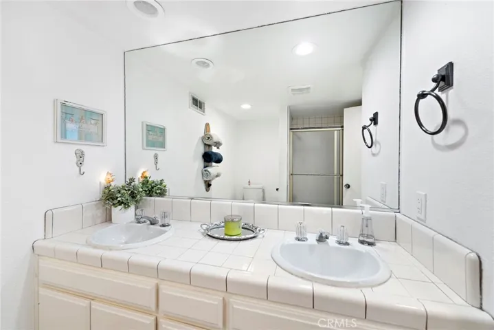 250 Avenida Lobeiro D, San Clemente, California 92672