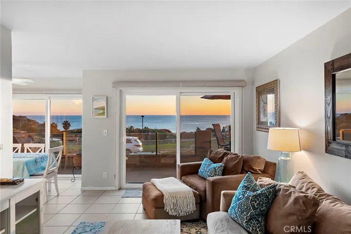 250 Avenida Lobeiro D, San Clemente, California 92672