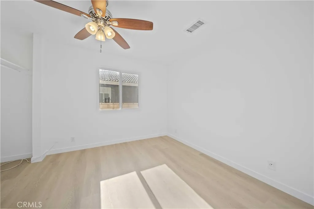 13710 White Sail Drive, Victorville, California 92395 home-pic-12