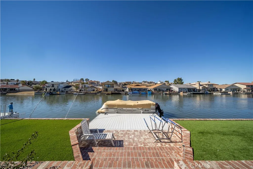 13710 White Sail Drive, Victorville, California 92395 home-pic-18