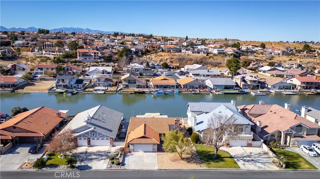 13710 White Sail Drive, Victorville, California 92395 home-pic-0