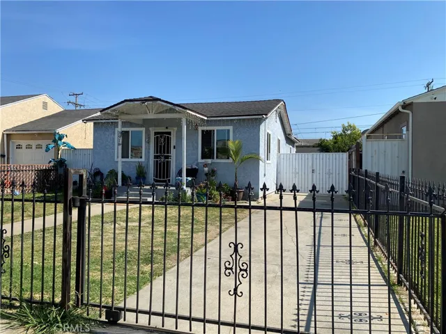 3918 E 53rd Street, Maywood, California 90270