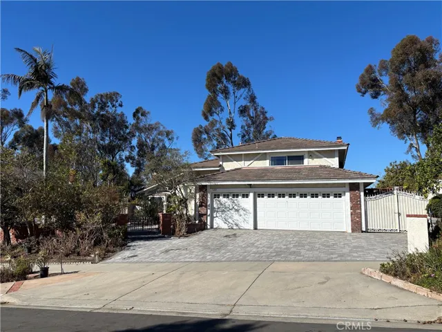 5205 Vista Montana, Yorba Linda, California 92886