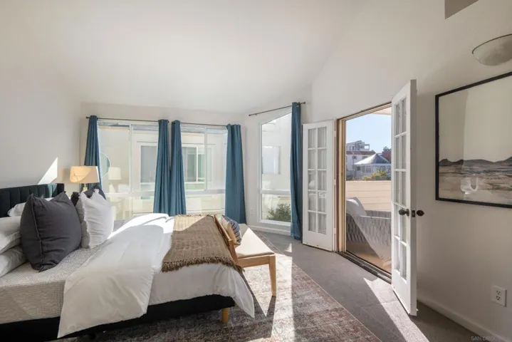 7585 Eads E, La Jolla, California 92037