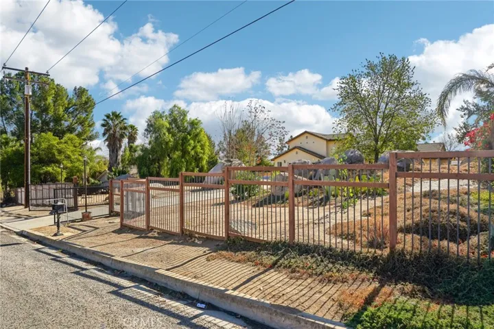 23885 Rhodes Avenue, Perris, California 92570