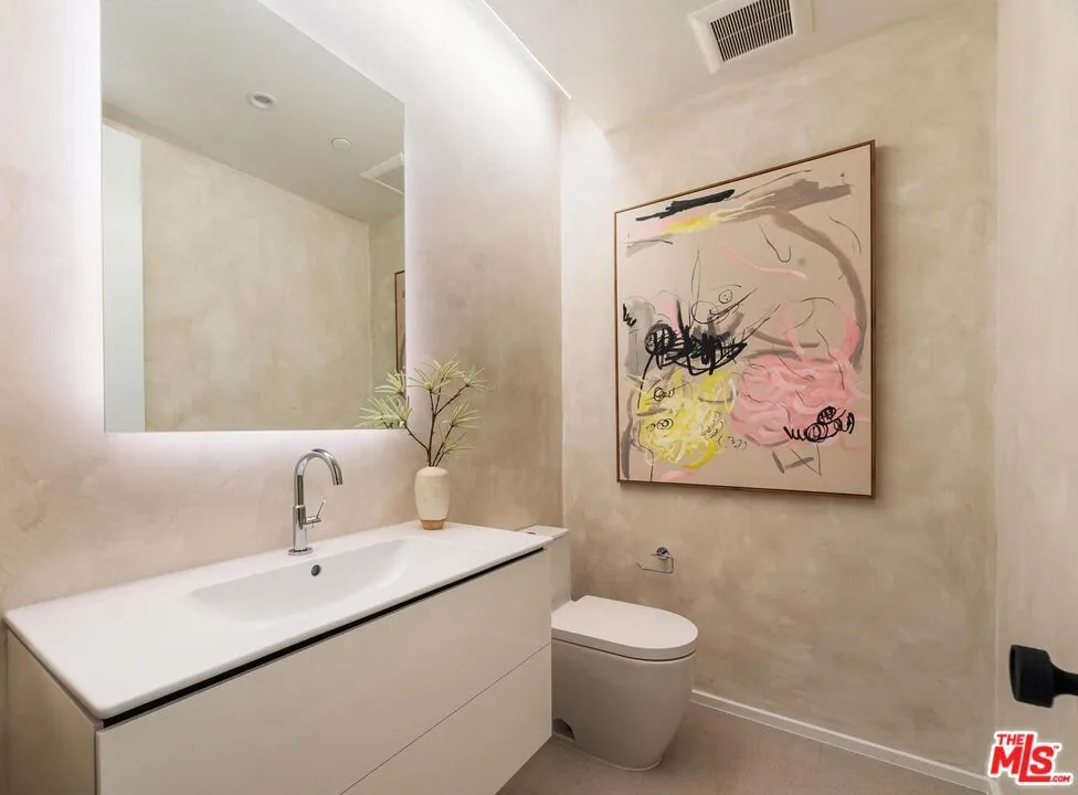2036 Glyndon Avenue, Venice, California 90291 home-pic-7