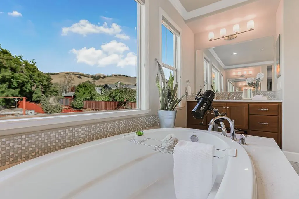 6352 Grand Oak Way, San Jose, California 95135 home-pic-26