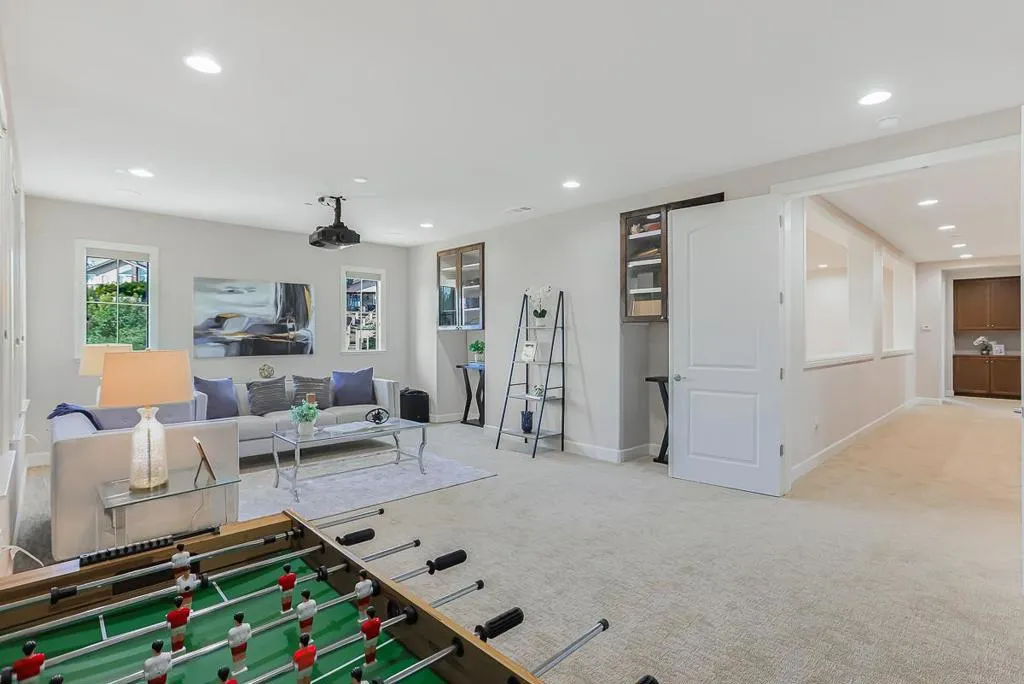 6352 Grand Oak Way, San Jose, California 95135 home-pic-20