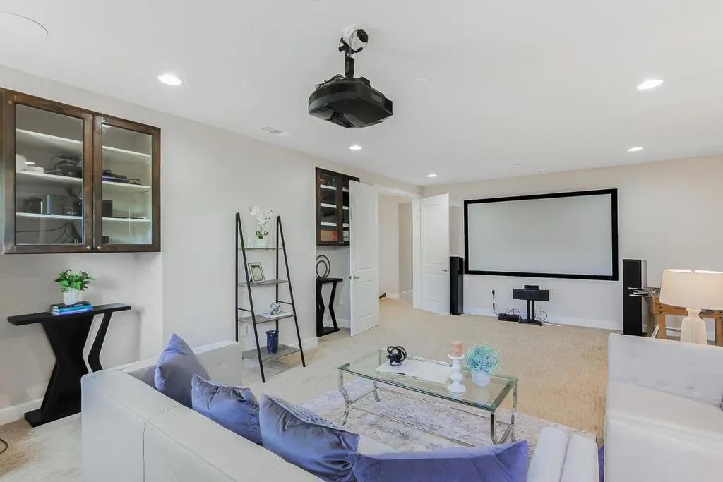 6352 Grand Oak Way, San Jose, California 95135 home-pic-19