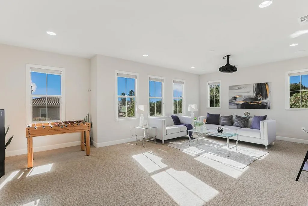 6352 Grand Oak Way, San Jose, California 95135 home-pic-17