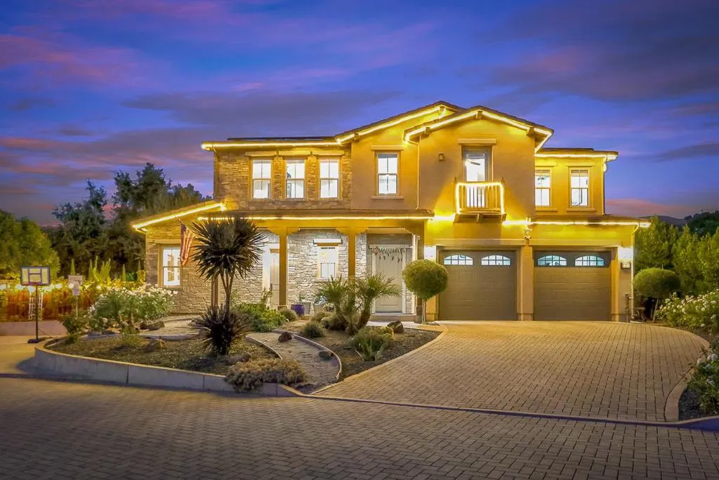 6352 Grand Oak Way, San Jose, California 95135 home-pic-0